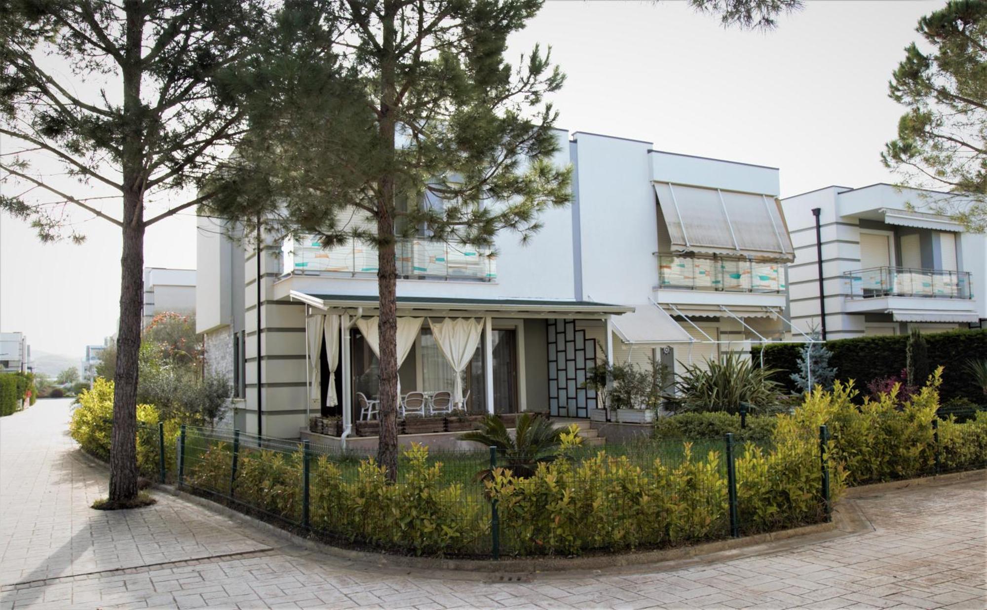 Artino Villa Драч Екстериор снимка